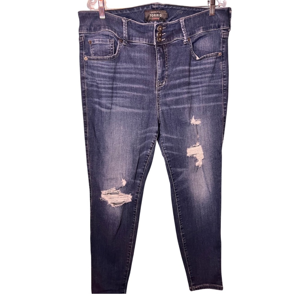 *NOT AVAILABLE* Torrid Size 20S Jegging Distressed Medium Wash 
Premium Stretch